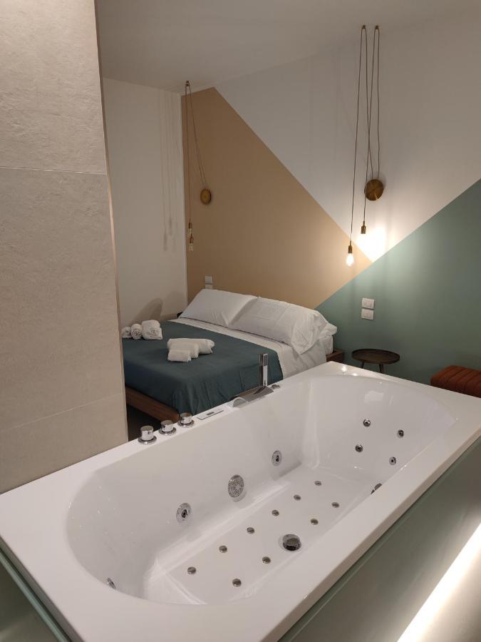 Sfumature D'Amare Hotel Monopoli Bagian luar foto