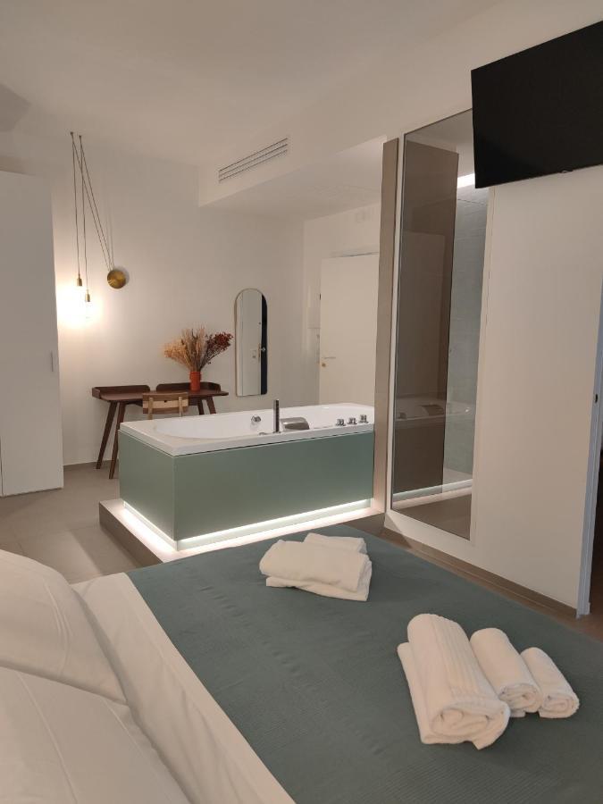 Sfumature D'Amare Hotel Monopoli Bagian luar foto